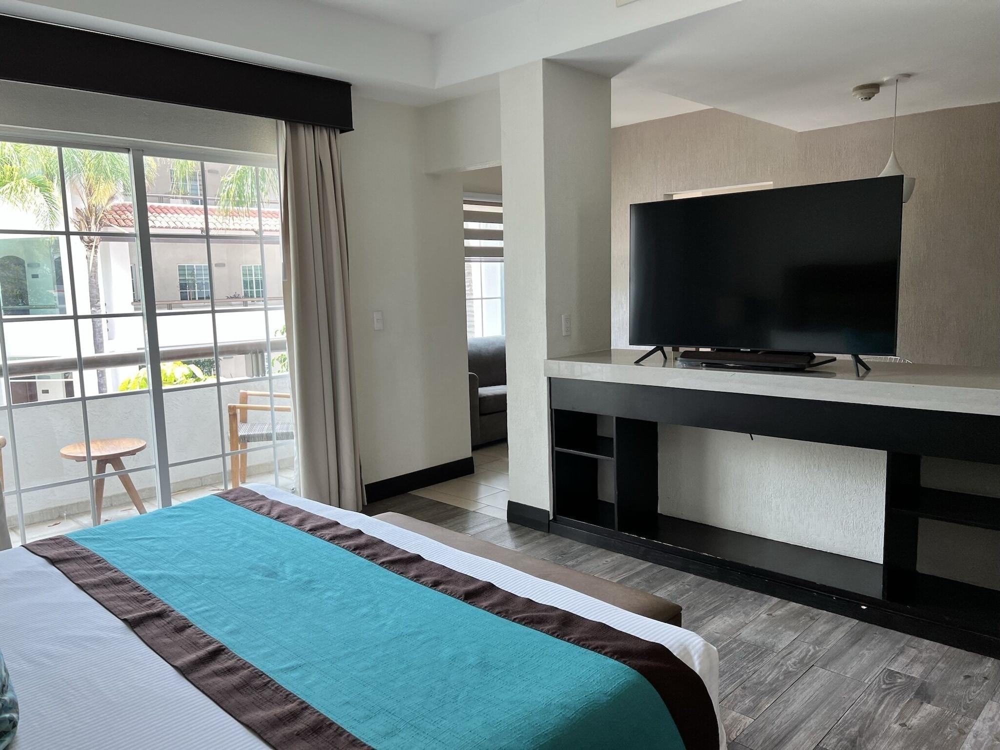 Aurea Hotel And Suites Zapopan Exterior photo